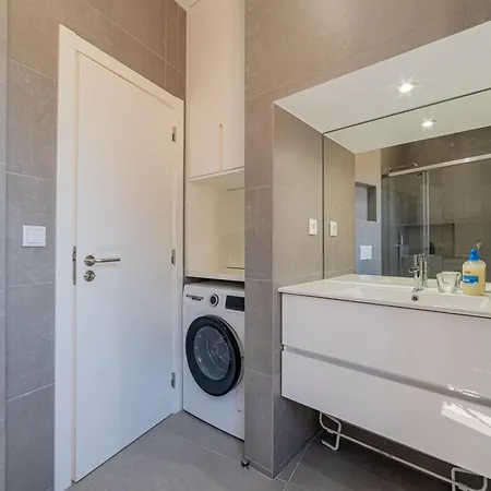 Apartament Bright Duplex With Stunning Bridge Views In The History Area