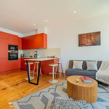 Apartament Bright Duplex With Stunning Bridge Views In The History Area